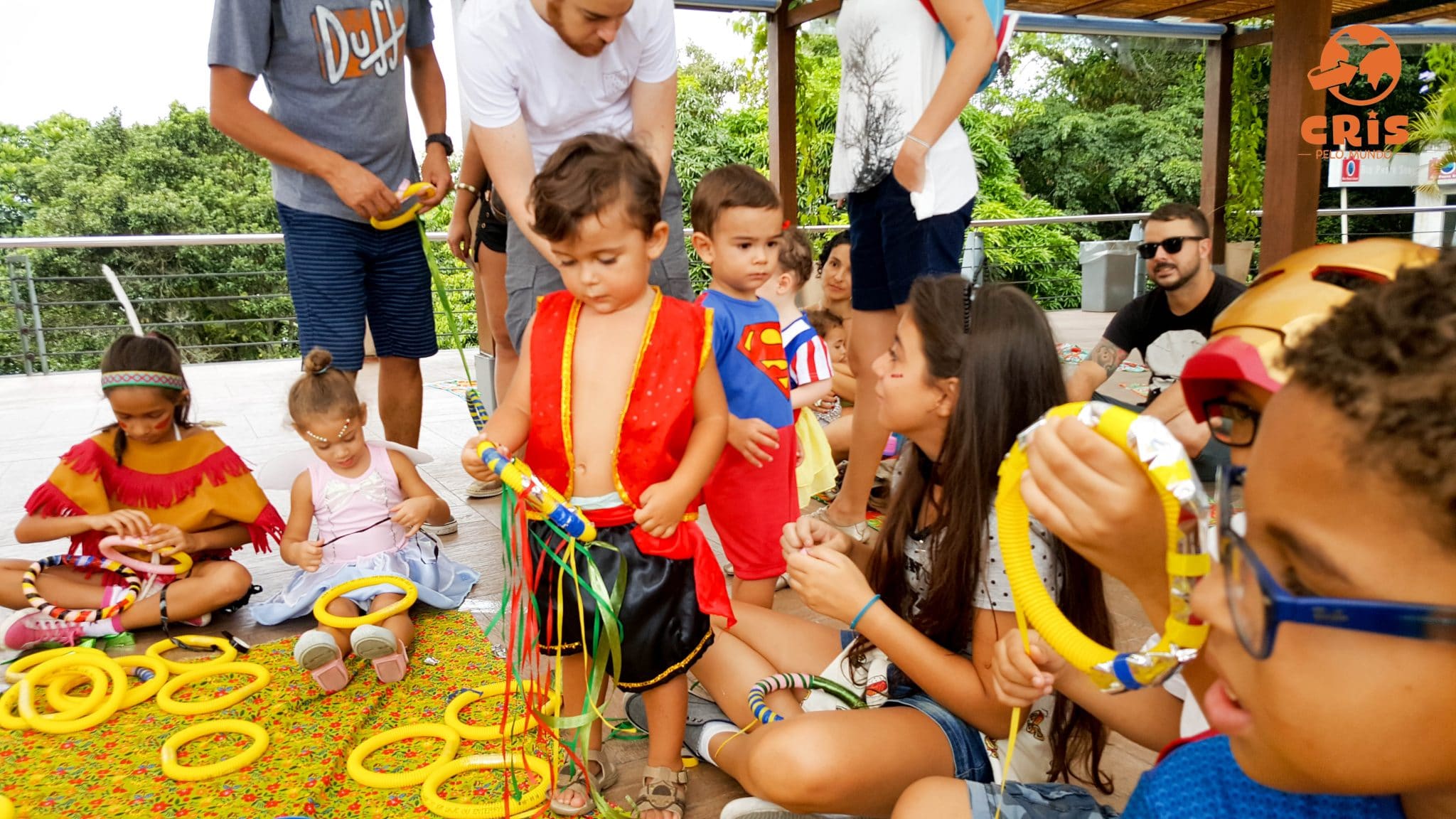 Children's cable car at Morro da Urca - Guaranteed fun 10 - Cris Pelo Mundo Bondinho das crianças crisstilben cris pelo mundo pão de açucar morro da urca circus macaco prego (10)