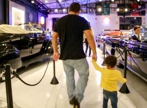 Cosas que hacer en Curitiba - Coche Antiguo Curitiba - Museo del Coche Antiguo Crisstilben Cris pelo Mundo (3)2