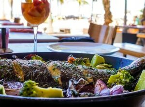 COPACABANA RESTAURANTE FRENTE AL MAR CRISSTILBN CRIS ALREDEDOR DEL MUNDO